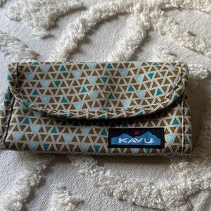 Kavu Kids' Geometric Pattern Wallet - Green and Tan